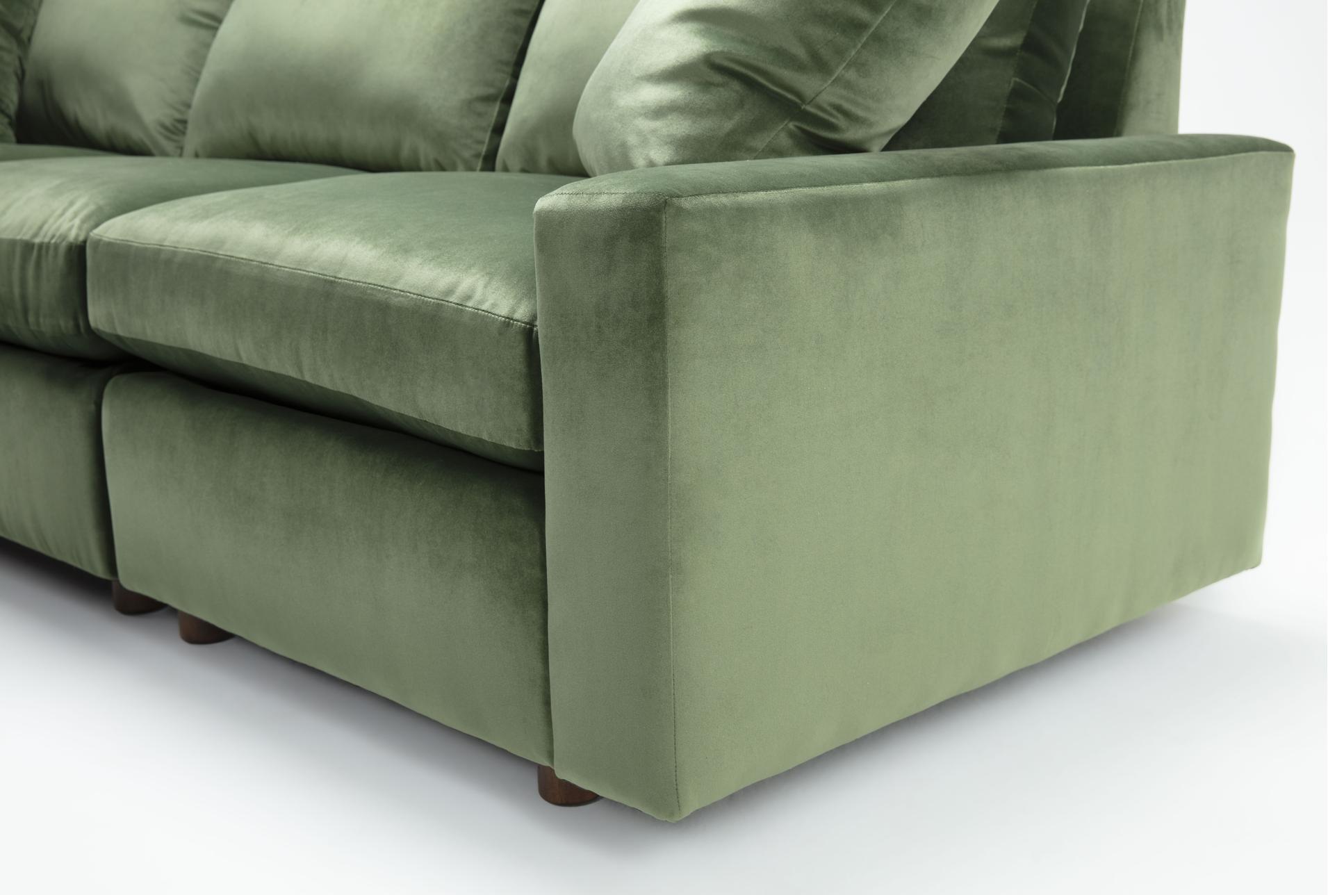 siena forrest green performance velvet fabric 4 piece 107" modular flexsteel sectional with right arm facing bumper chaise 11 siena forrest green performance velvet fabric 4 piece 107" modular flexsteel sectional with right arm facing bumper chaise