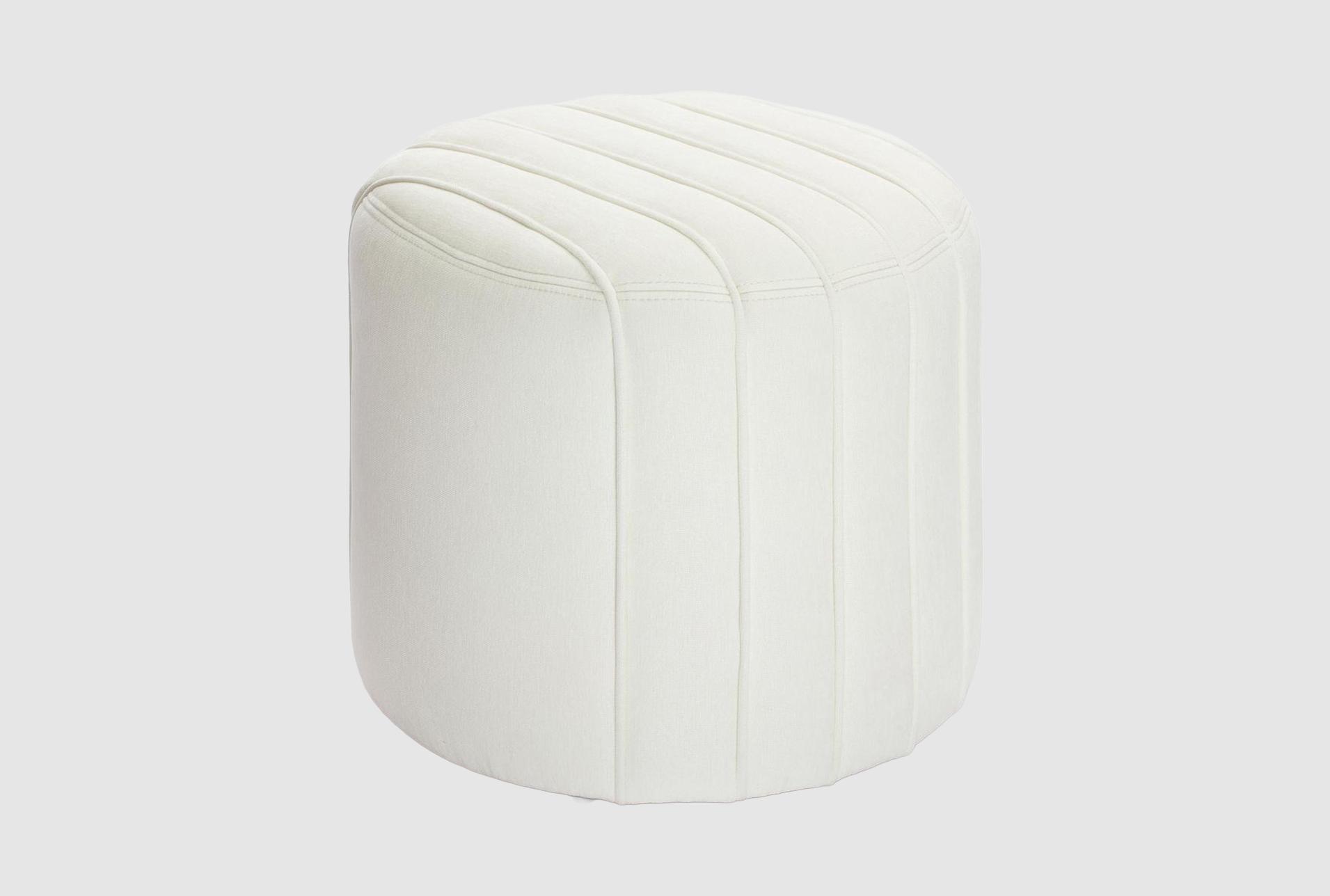pouch cream chenille ottoman | round 1 pouch cream chenille ottoman | round